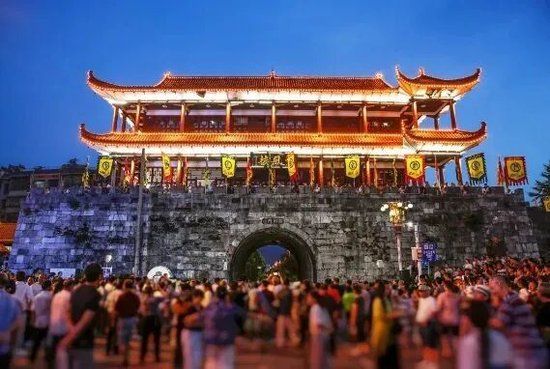 登宣风楼，赏都梁古景