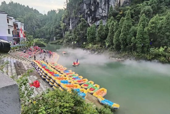 新化油溪河。图/丁鹏志