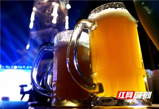 世界杯开赛以来,啤酒销量大幅提升。