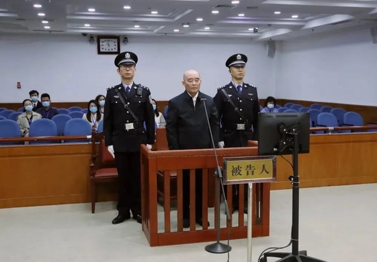 杨福林（中）受审&nbsp;