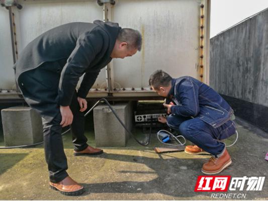 湖南编织立体无线电“监测网” 打击“伪基站”“黑广播”