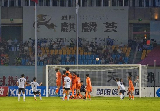 （首轮补时绝杀，实现逆转 申兴刚摄）