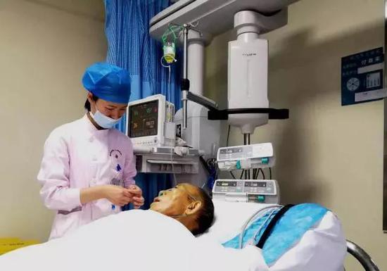 郴州市第一人民医院胃肠外科主任医师赵玉国表示: