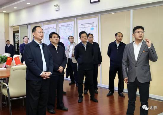 3月30日,毛伟明在省水利厅调研。湖南日报·新湖南客户端记者刘尚文 摄