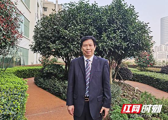 李云才建议，在湖南打造综合性“种业硅谷”高地，为种业发展创造良好环境。