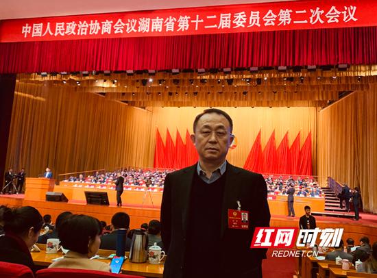 政协委员颜涛：“打”“防”结合 创建食品安全蓝天