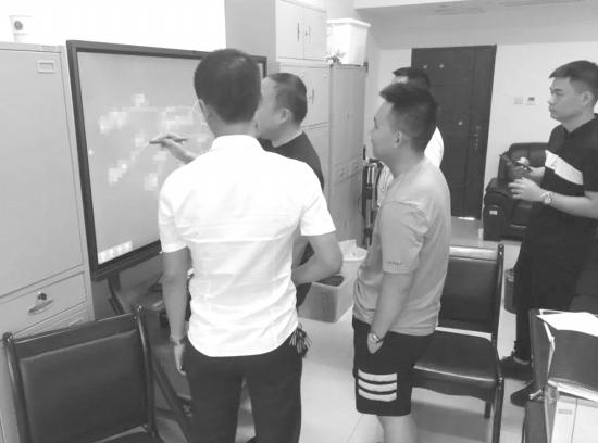  2019年8月，长沙县警方对湖南苍卓汽车贸易有限公司进行查处。图/受访者提供