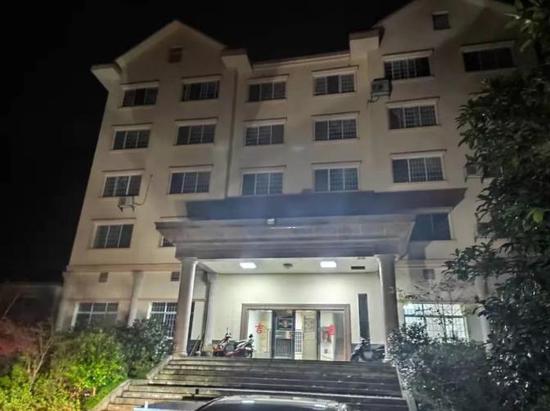 包厢费4800元！郴州“天价乡村KTV”实为吸毒窝点