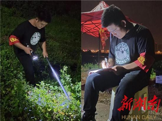 (7月11日凌晨,长沙市望城区丁字湾街道,义务参与巡堤守堤的党员黄湛在巡堤查险。通讯员摄)