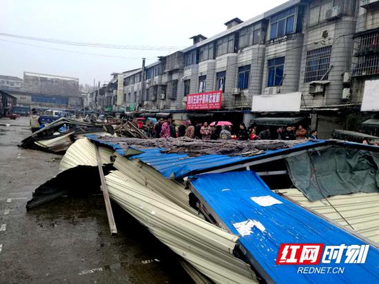 常德武陵区甘露寺1500平方米历史违建被依法拆除