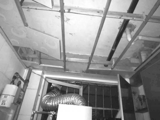 疑因羽绒服静电引爆泄露天然气 株洲一男子被烧伤