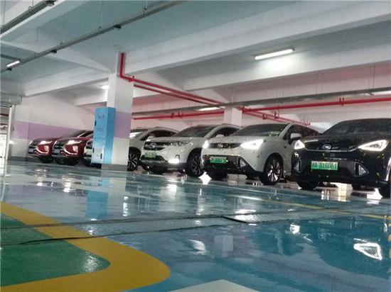 缓解企业停车难：长沙经开区新增近2000个停车位