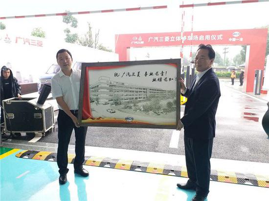 缓解企业停车难：长沙经开区新增近2000个停车位