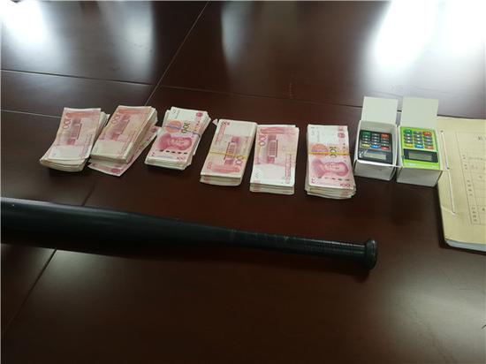 长沙县警方打掉一高利贷暴力讨债团伙！