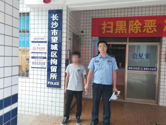 长沙一30岁男子夜晚地下车库猥亵两女子 被警方拘留10日