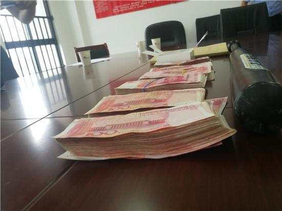 长沙县警方打掉一高利贷暴力讨债团伙！