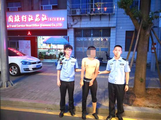 这个笨贼 常德一男子抢劫现金不成竟要求微信转账