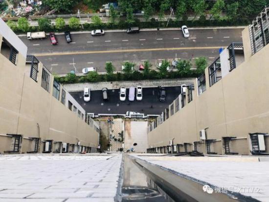 湘潭一30岁产妇疑因产后抑郁 携4个月女儿跳楼双亡