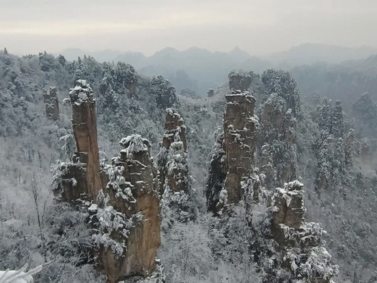 摄影：邓道理