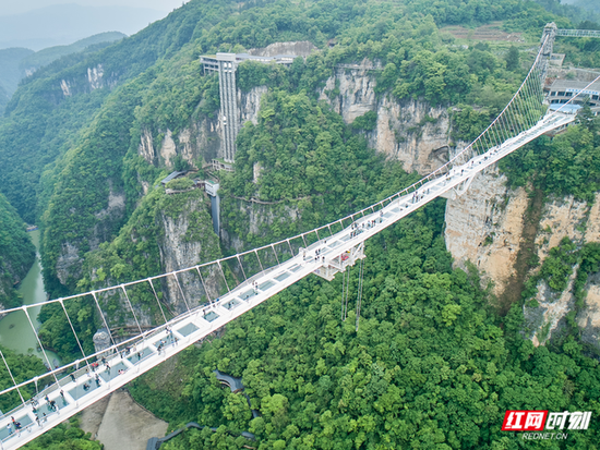 张家界大峡谷景区。