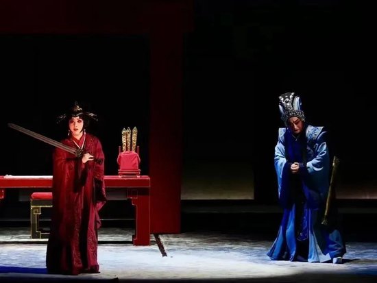 汉剧《夫人城》剧照