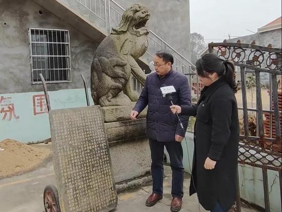 湖南理工学院中文学院古代文学教研室副教授黄去非介绍墓志情况。