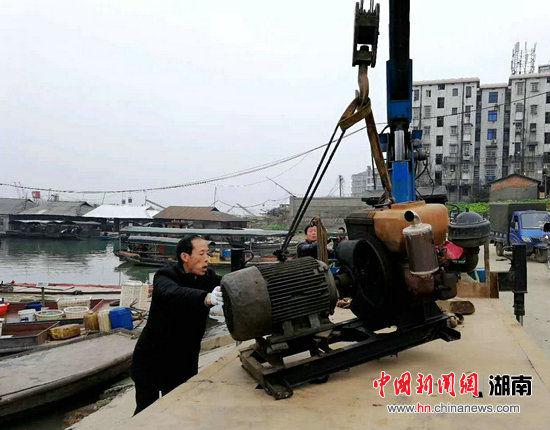 湖南沅江守护一湖碧水 让鱼儿自在游