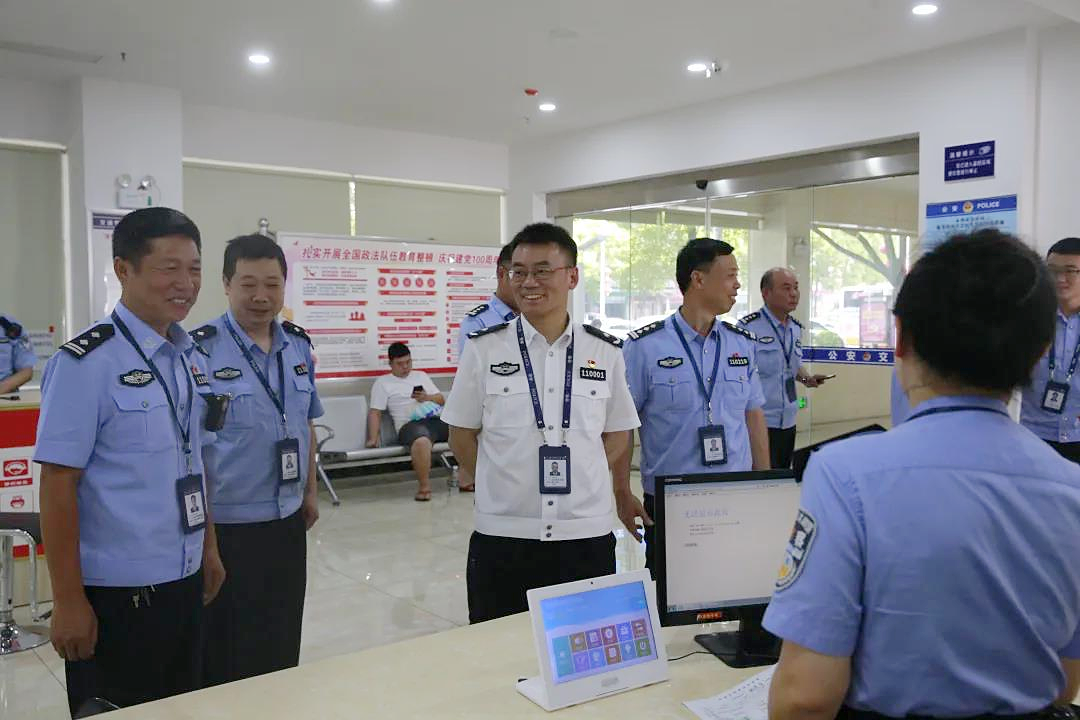 > 正文       车丽华赴永州交警督导交管工作   近日,永州市副市长,市