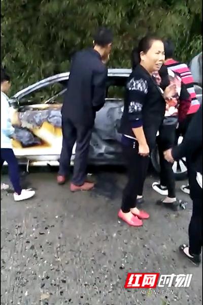 事故现场。(目击者拍摄视频截图)