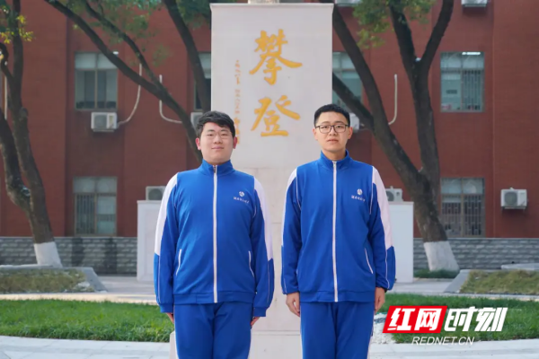 入选国家队的刘隆瑞（右）、王梓衡（左）。