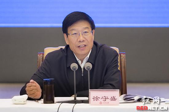 湖南省委书记、省人大常委会主任徐守盛对市州委书记的述职一一进行点评。