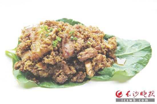 粉蒸肉的起源和兴盛,与春天插秧习俗紧密相连。有人认为粉蒸肉以湖南为最好,因为湖南是盛产稻米的鱼米之乡。
