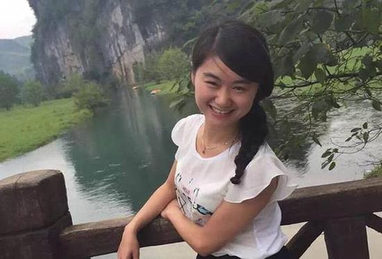 才女法官“铁肩柔情”