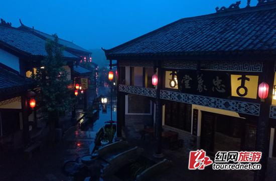 2016“华中最美避暑小城”——湖南宁乡关山古镇。卢七星 摄