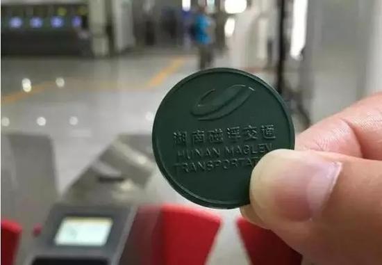 站台是这样的
