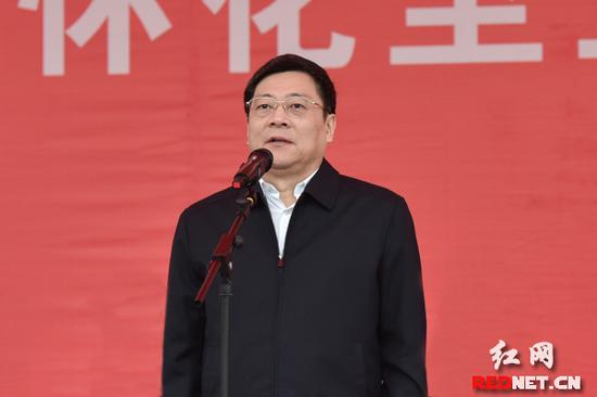 杜家毫宣布开工。