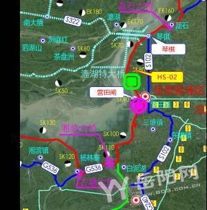 屈原区段里程16.366km,起于屈原区琴棋乡接环湖路(汨罗市段),沿S217经推山咀码头至营门闸;