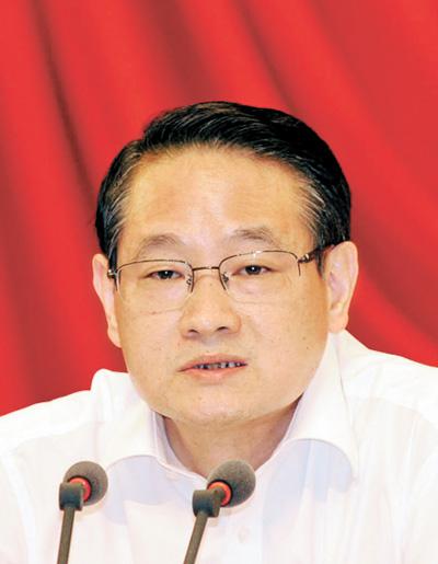 　　易炼红