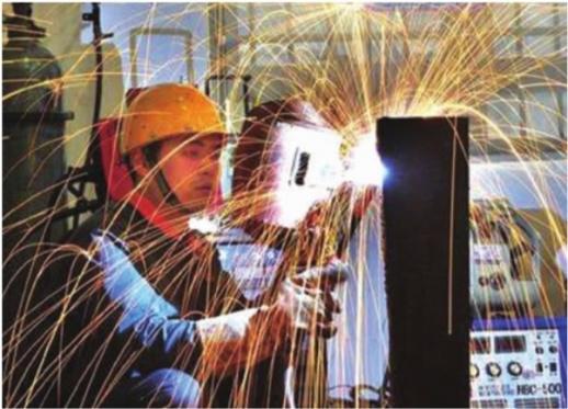 资产重组 黄了 ,华菱股价涨了|*ST华菱|股价|上市