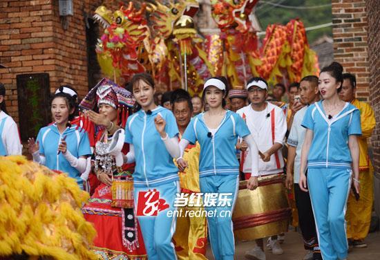 《我们来了》走进湖南江永 汪涵一个举动被大