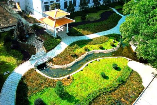 周南中学新校门火了!快看长沙哪个中学的校门