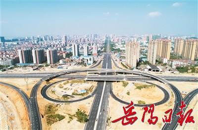 图为实现全功能通车的皇姑塘立交桥