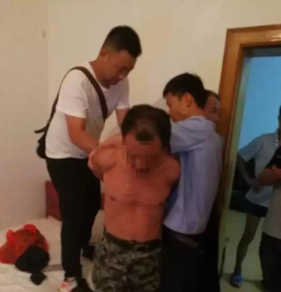 抓捕现场