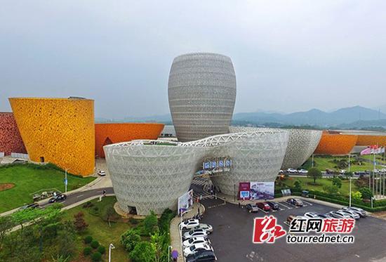 醴陵瓷谷景区。摄影陈敏捷