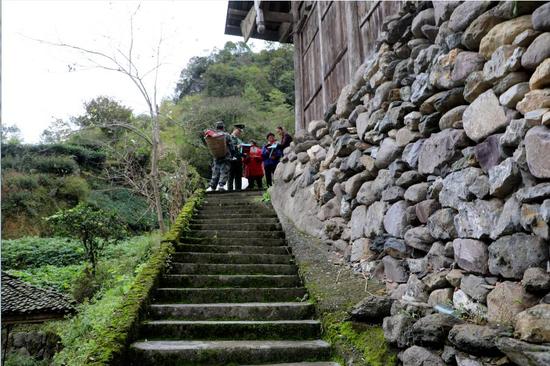 湖南省海拔最高的村级微型消防站在石门成立