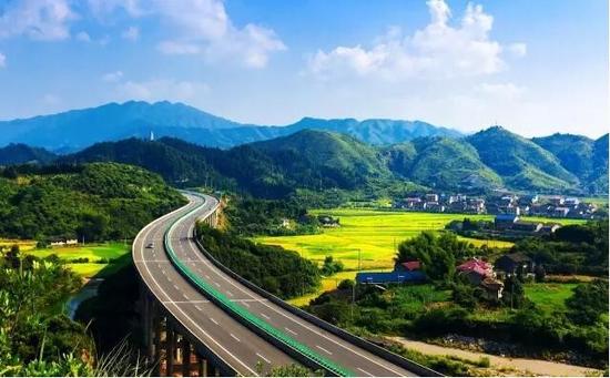 18380.55亿!重点发展湖南这49个地方 哪些与你相关_新浪湖南_新浪网