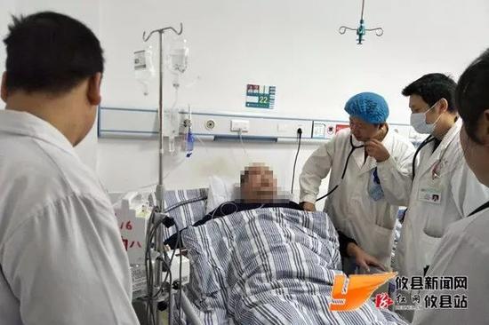 株洲40岁男子在病房陪护病重母亲 自己却突发心衰