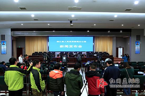 桃江县第四中学结核病聚集性疫情处置召开新闻发布会现场。