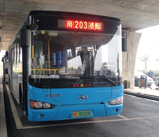 4、中心汽车站方向 专线大巴 中心车站---南岳机场