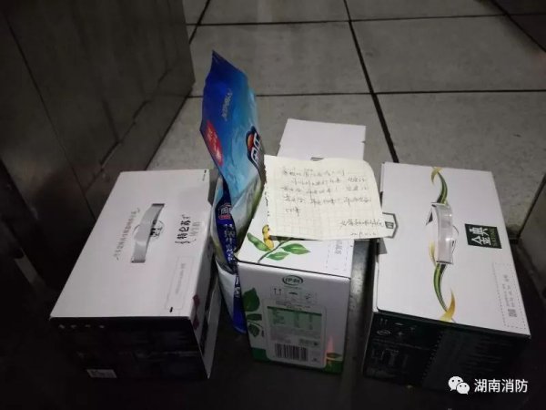 暖心！湖南和全国多地消防队收到神秘外卖 留言看哭了